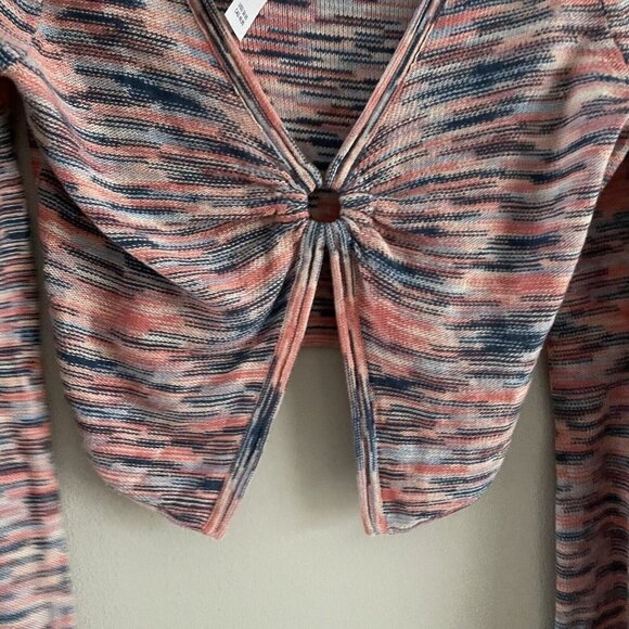 American Eagle Women M Space Dye Y2K 70s Bell Sleeve Ring-Front Sweater Top NWT - Picture 4 of 11